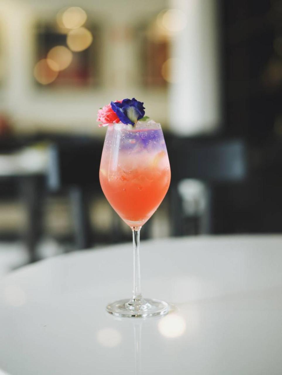 莫拉精品酒店【SHA Extra Plus】 清莱 外观 照片 A cocktail